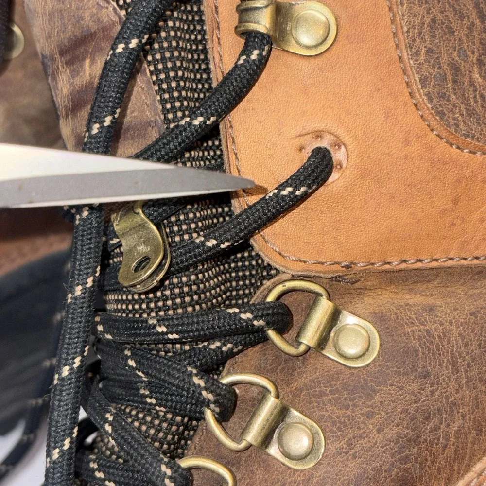 Sorel Conquest Boots Men Size 12 Brown Leather Waterproof Insulated NM8030-287